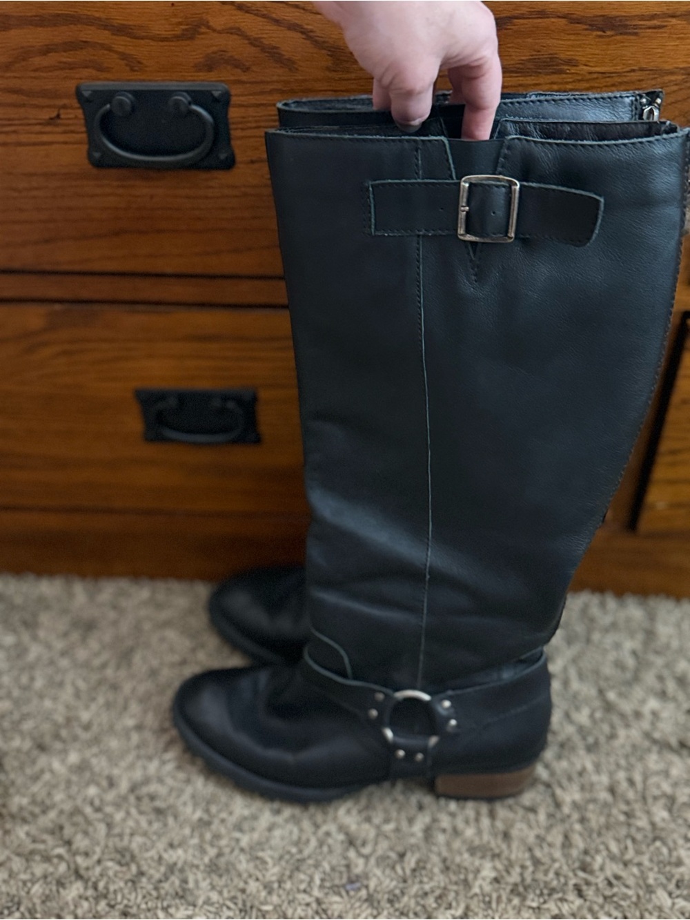 Black Leather Knee-High Heeled Boots - Classic Riding Style